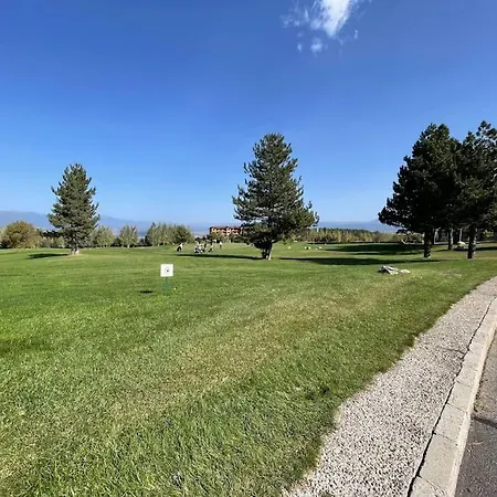 Pirin Golf Mountain View Retreat